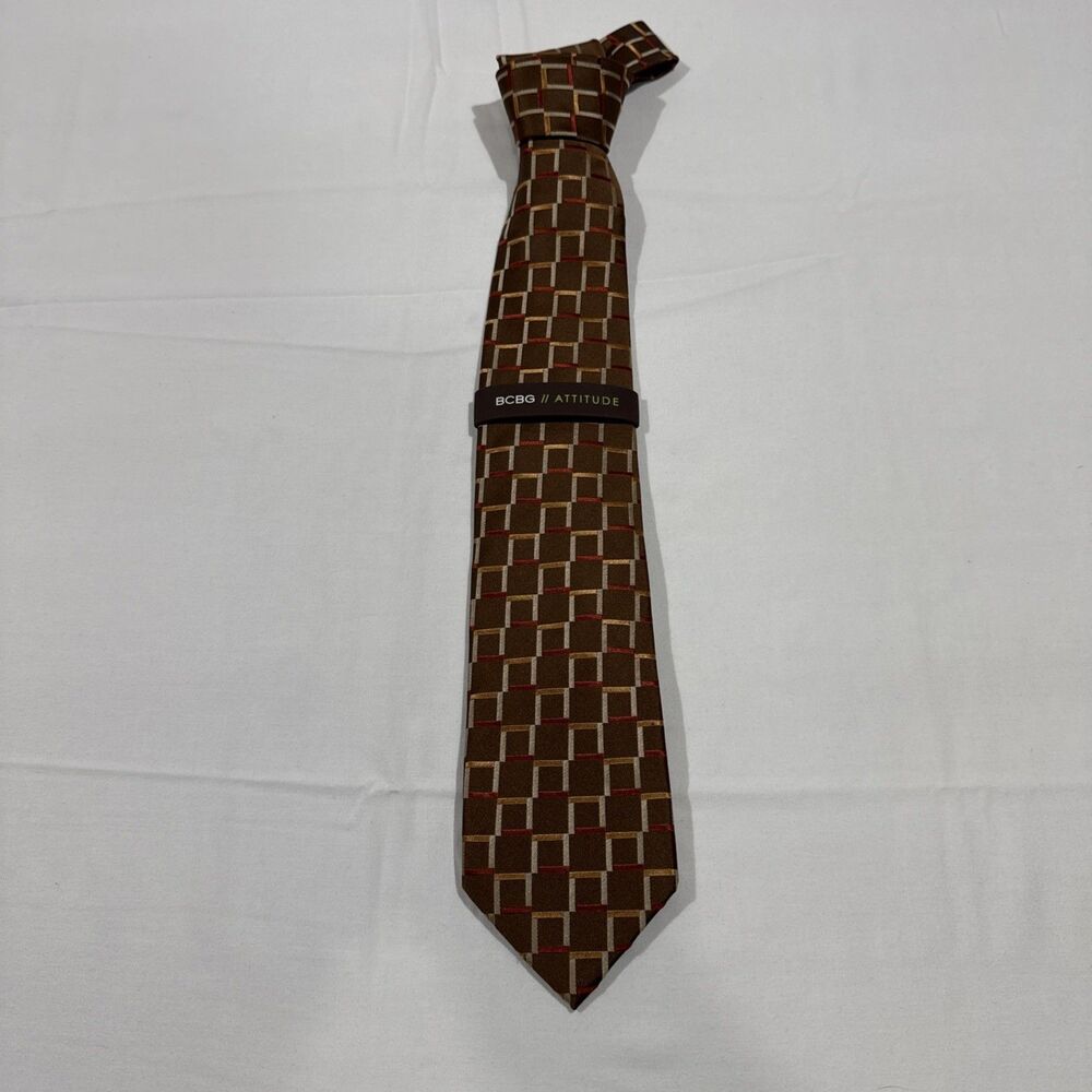 BCBG Attitude 100% Silk Necktie Brown/Gold Squares Geometric Tie 56 x 3.5 NWT